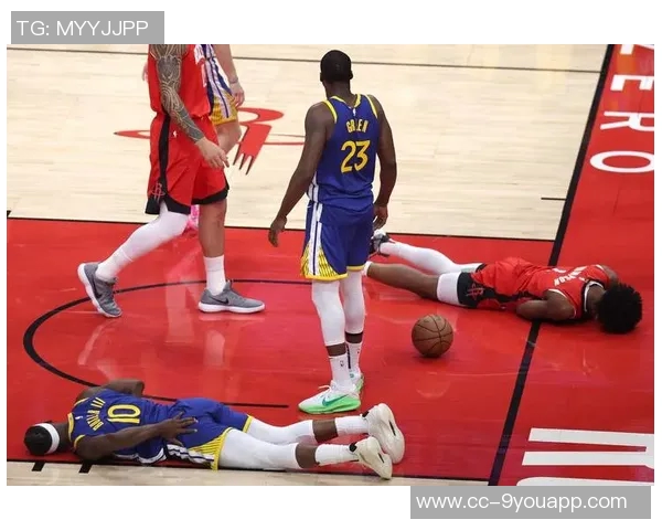 阿门汤普森休赛期状态堪忧前两场三分球竟然全失手